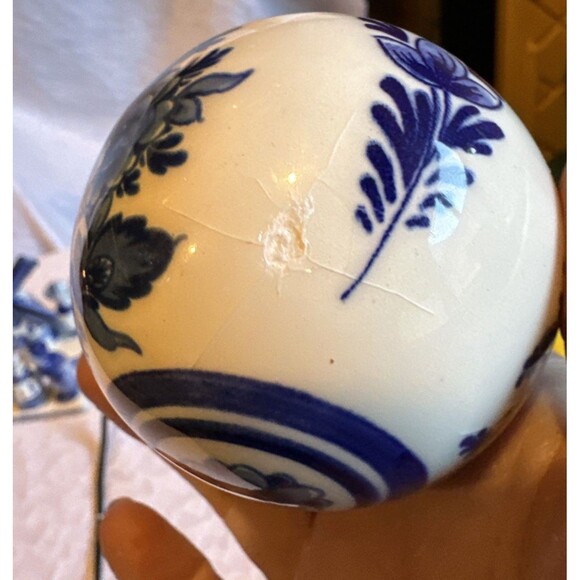 vintage Delft Blue Holland figurines Kissing Couple Windmill Ornament Rabbit - Picture 16 of 16